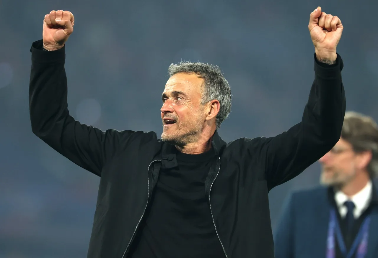 L'Equipe nói về những thay đổi trong huấn luyện của Enrique: Bỏ đi chút độc đoán và trở nên linh hoạt, gần gũi hơn với các cầu thủ