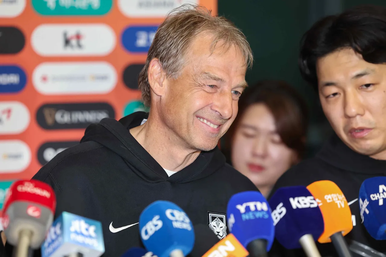 Klinsmann: Mục tiêu của Đức chỉ có thể là vô địch World Cup Việc thoát khỏi top 8 những năm 1990 là một thất bại hoàn toàn