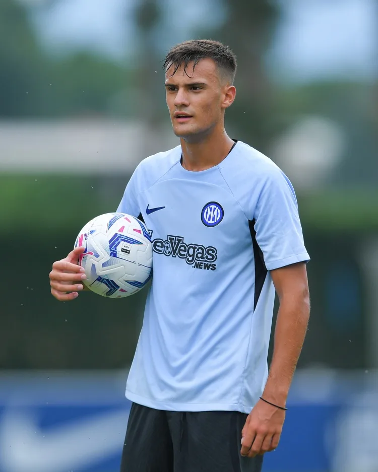 Dima: A. Stankovic đã kiểm tra y tế tại Inter Milan và sẽ gặp nhau để bàn về tương lai trong vài ngày tới