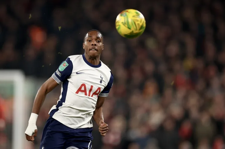 Sky Sports: Ter muốn môi trường phát triển ổn định và hiện tại thích ở lại Tottenham hơn