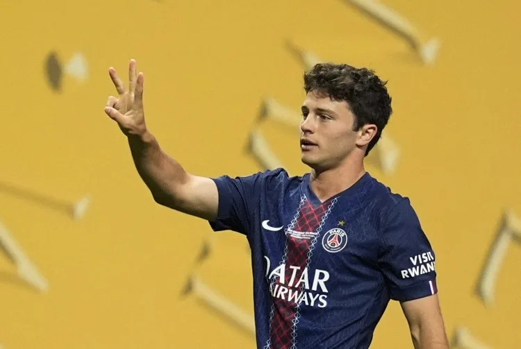 Ghế B: Ruben Dias và tôi đã đề nghị Manchester City ký hợp đồng với Joao Neves trong thời gian diễn ra cúp C1