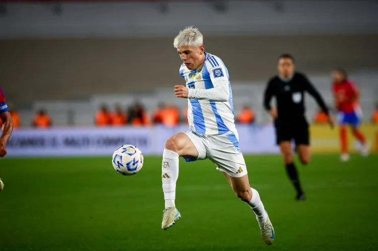 Bỏ lỡ World Cup! Garnacho đã ghi bàn cho 24 ở Premier League mùa này và đã không khoác áo đội tuyển quốc gia trong 1 trong nhiều năm rưỡi. (1)
