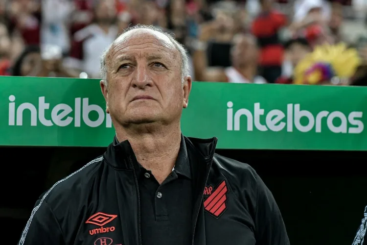 Lời nhắn của Scolari gửi đội tuyển Brazil: Các bạn có cơ hội vô địch World Cup, tôi mong các bạn có thể đoàn kết