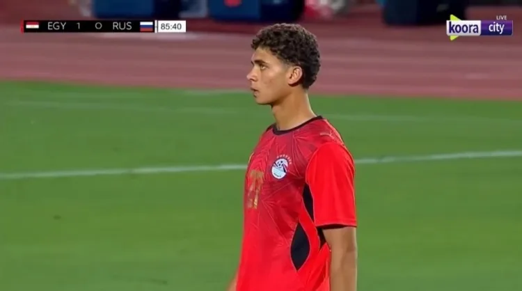 Mỗi bài viết: Hamza 18 tuổi của Barcelona có trận ra mắt đội tuyển Ai Cập. Flick rất chú ý đến sự trưởng thành của anh ấy.