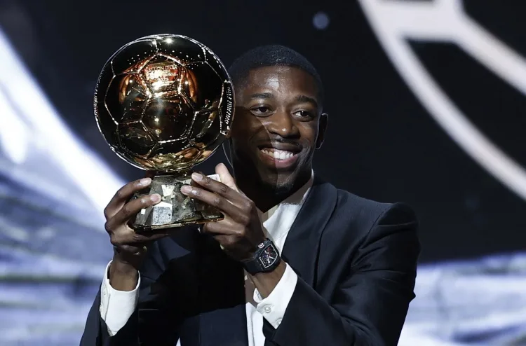 L'Equipe: Dembélé sàng lọc chặt chẽ việc hợp tác sau khi giành Quả bóng vàng. Các cầu thủ không muốn trở thành một bảng quảng cáo.