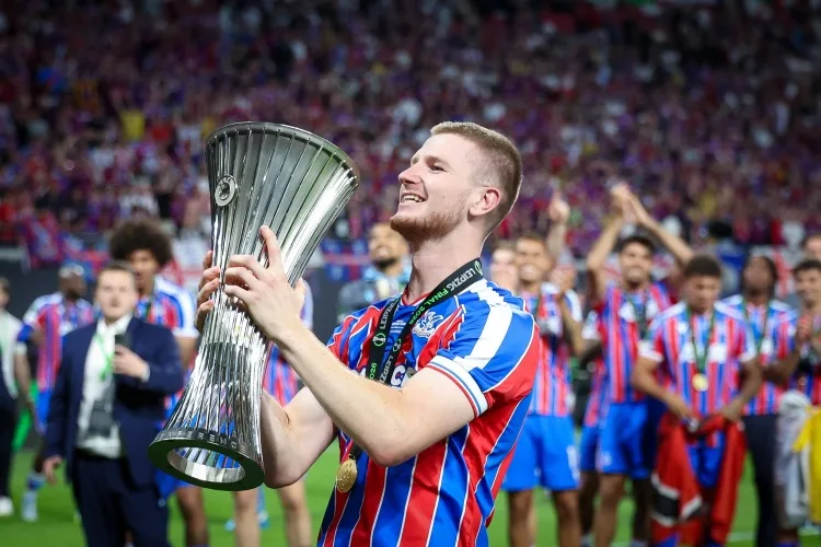 Điểm dừng tiếp theo? Tiền vệ 22 tuổi của Crystal Palace, Walton là MVP chung kết Champions League. Anh có giá 60 triệu và được các câu lạc bộ giàu có nhắm đến