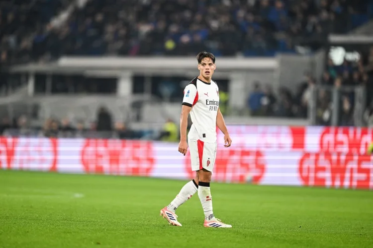 Schira: Atalanta quan tâm đến tiền vệ Jasari và Ricci của Milan, trong đó Sarri ưu ái người sau từ lâu