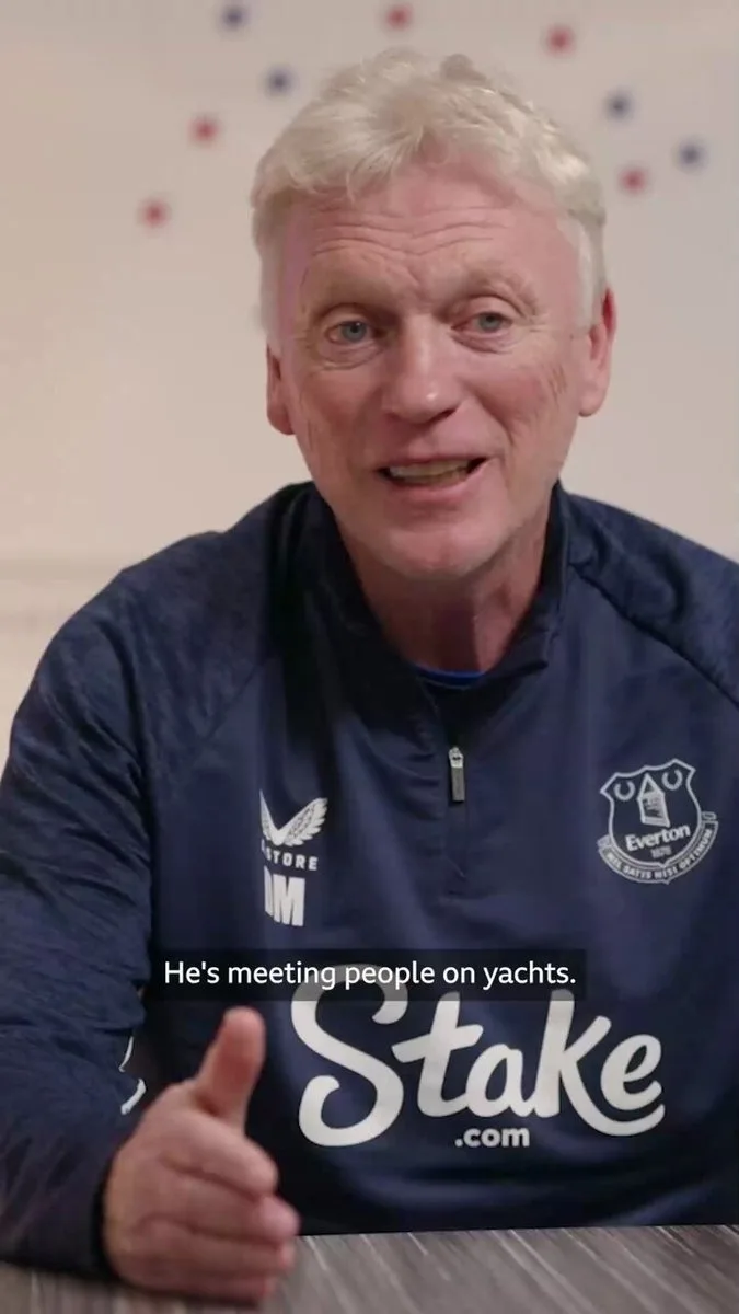 Moyes: Tôi từ chối lời đề nghị ký hợp đồng với Rooney của Ferguson nhưng sẽ khó giữ anh ấy sau cúp C1