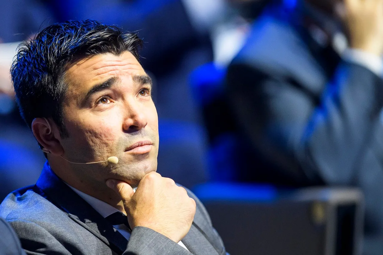 Mạng xã hội của Atletico Madrid đăng một bài viết khác: Cuối cùng, chúng tôi dứt khoát từ chối việc mời Deco đến Brazil làm tuyển trạch viên.