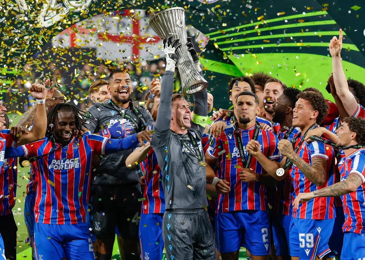 PV: Nhiều người sẽ lên tuyển quốc gia nhưng Crystal Palace vẫn hy vọng tổ chức lễ diễu hành vô địch vào cuối mùa hè này.