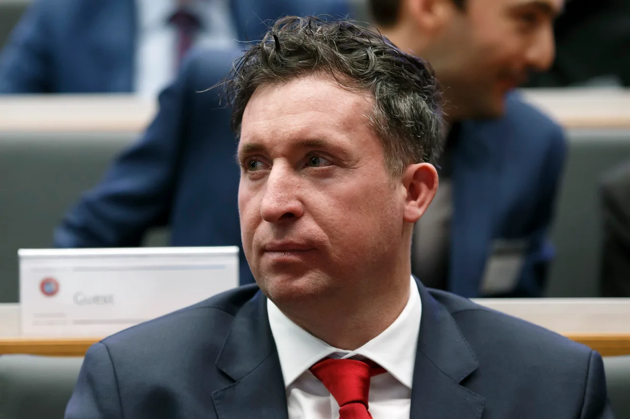 Fowler: Liverpool cần mua ít nhất các cầu thủ 5 đến 6 trong kỳ chuyển nhượng mùa hè và họ cần những cầu thủ có thể thực hiện những quả tạt.