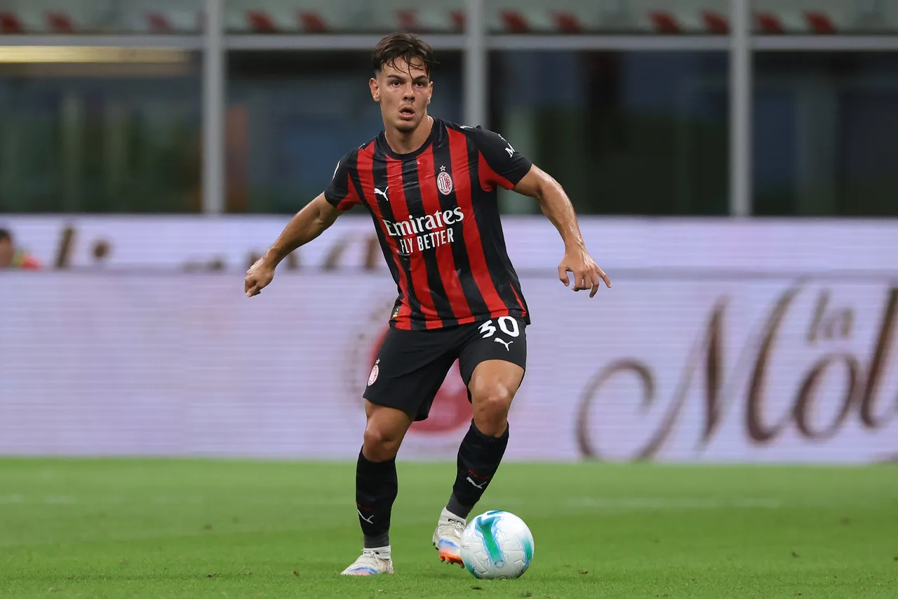 Longo: Asari có thể rời đội, Roma quan tâm và các đội Bundesliga, Premier League cũng đang chú ý