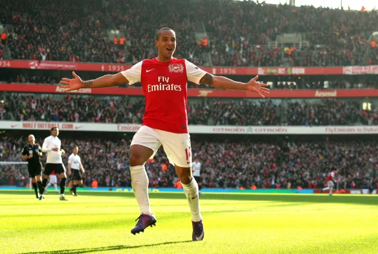 Theo Walcott: Arsenal sẽ lên tầm cao mới nếu vô địch Champions League Anh ấy có thể cộng hưởng với các cầu thủ.