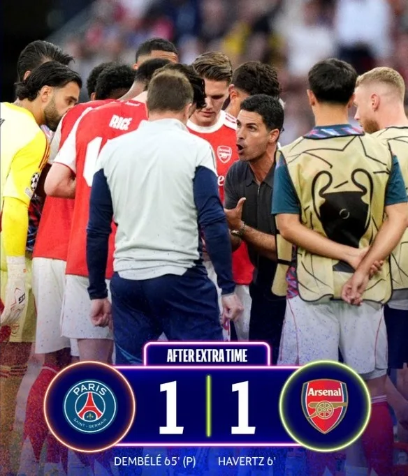 Paris đã giành chức vô địch 2 thông qua loạt sút luân lưu mùa này, trong khi Arsenal thua trận chung kết 2 châu Âu.