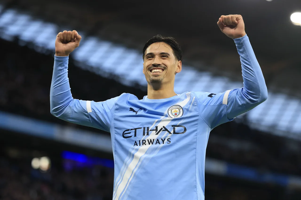 Sky Sports: Atletico Madrid dự định giới thiệu Reijnders vào hè này, Man City chưa xác định tương lai cầu thủ
