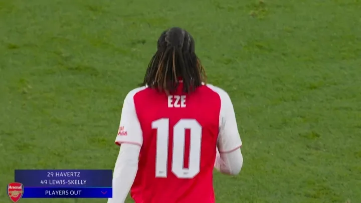 Arsenal thay người hai lần trong hiệp phụ, Havertz và Skelly vào sân từ băng ghế dự bị, Suvimendi và Eze vào sân.