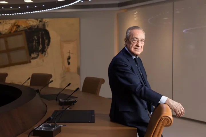 Florentino: Barcelona đã gửi tiền cho Ủy ban Giải trừ quân bị 20 trong nhiều năm liên tiếp. Tôi sẽ không bao giờ bỏ cuộc cho đến khi vấn đề này được điều tra.
