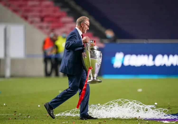 Rummenigge: Bóng đá nên mang lại niềm vui và niềm vui, và PSG đã làm được điều đó. Trọng tài Siebert thực hiện tất cả các quả phạt đền