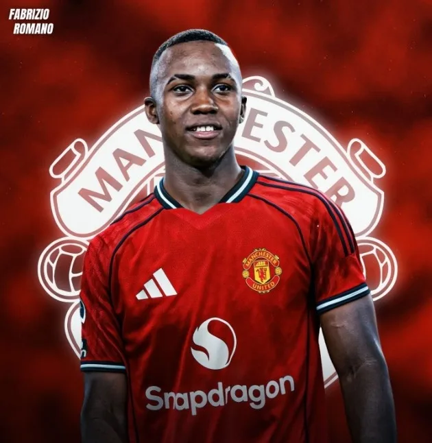 Man United: Man United sẽ hoàn tất việc ký hợp đồng với cầu thủ trẻ người Colombia Orozco vào tháng tới. Nó đã được hoàn thành vào tháng 9 năm ngoái.
