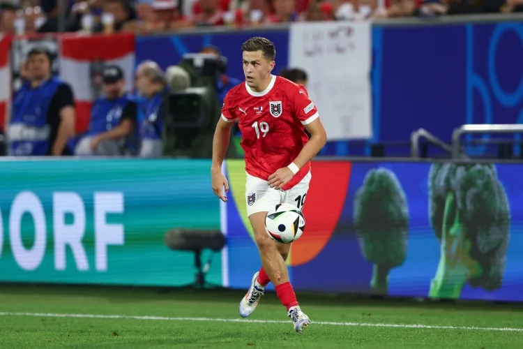Bild: Tiền đạo Baumgartner của Áo chấn thương trong thời gian khởi động, cản trở triển vọng World Cup