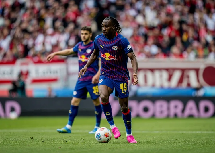 De Sky: Diomande chưa cam kết với PSG hay Liverpool, Leipzig vẫn bình tĩnh
