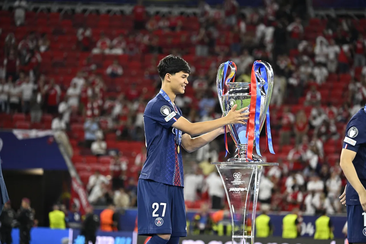 Mọi bài báo: Nhiều cầu thủ Barcelona ca ngợi Deiro vì đã vô địch Champions League trên mạng xã hội, trong đó có Yamal, Cancelo và những người khác
