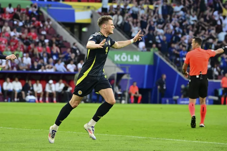 McTominay: Ferguson đã gọi cho tôi trước trận đấu vòng loại World Cup với Đan Mạch và điều đó đã truyền cảm hứng cho chúng tôi