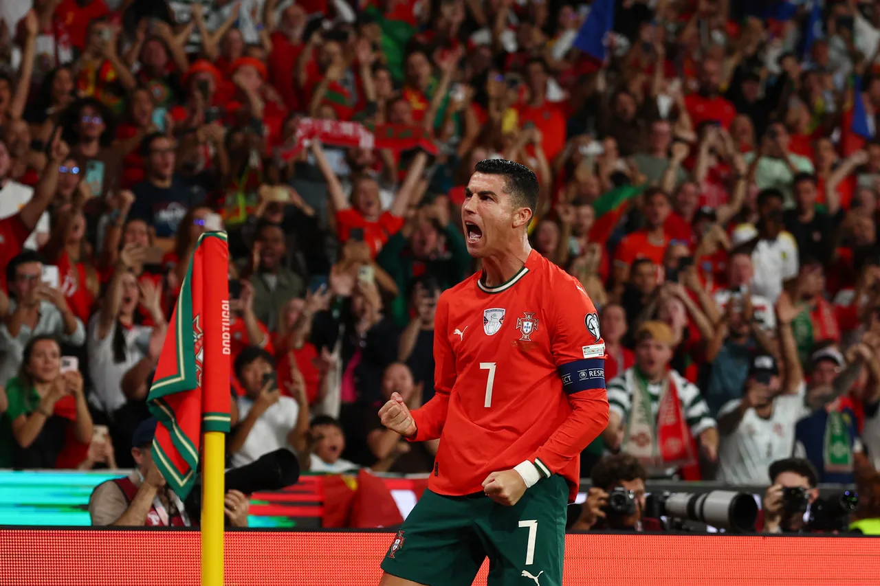 Huyền thoại Uruguay trêu: Bồ Đào Nha được đánh giá cao hơn và Cristiano Ronaldo sẽ được hưởng phạt đền như Messi của Qatar