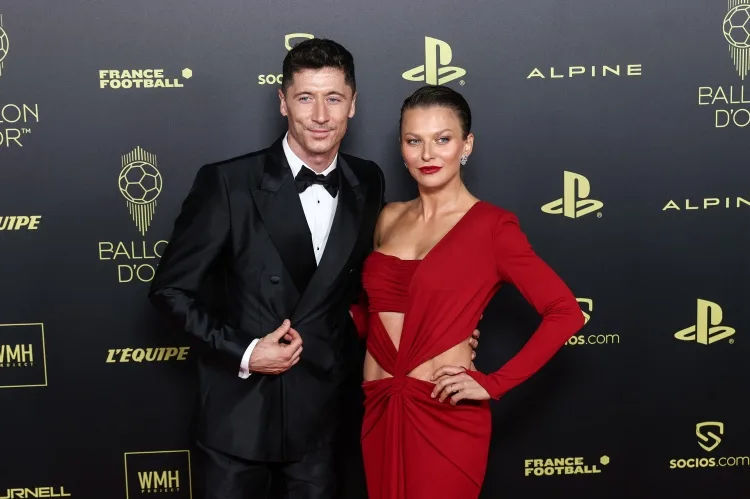 Mỗi bài viết: Vợ trả lời mơ hồ trước tin đồn Lewandowski tới Türkiye chơi bóng, khiến fan Fenerbahce kêu gọi