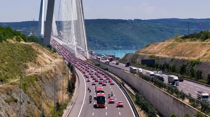 sự cuồng tín! Türkiye tới Mỹ, Canada và Mexico, đoàn xe tiễn máy bay hùng tráng