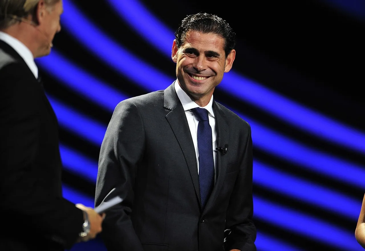 Kobe: Ứng cử viên chủ tịch Real Madrid Riquelme sẽ đưa Hierro vào đội hình. Nếu đắc cử, ông sẽ phụ trách công tác đào tạo trẻ
