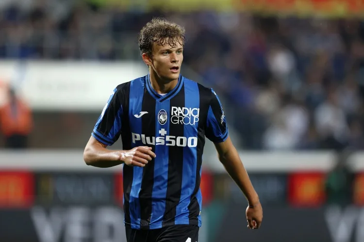 Phóng viên: Newcastle quan tâm hậu vệ Scalvini của Atalanta nhưng hai bên chưa có liên hệ mới