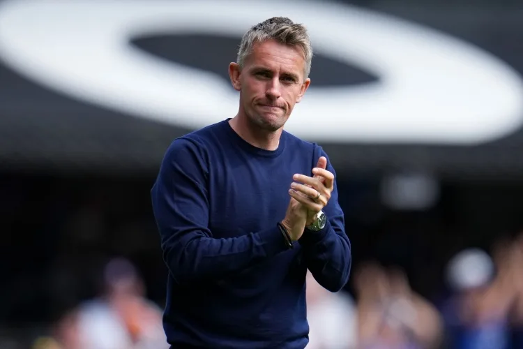 Sky: Fulham quan tâm McKenna để thay Silva. Giá giải phóng McKenna vào khoảng 800 triệu bảng