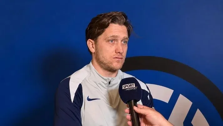 Zelinski: Tôi muốn ở lại Inter. Nếu Dumfries gia nhập Real Madrid, hãy chúc mừng anh ấy và chúc anh ấy may mắn.