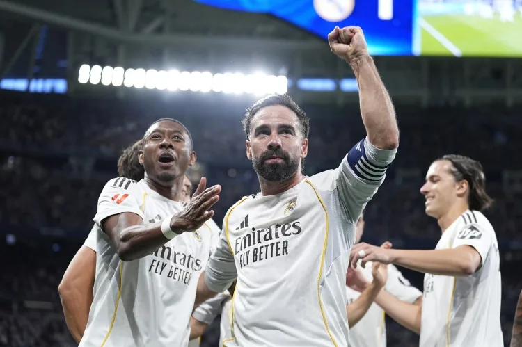 Tuyển dụng với tốc độ ánh sáng! Alaba và Carvajal rời đội, Real Madrid nhanh chóng chốt hạ Konate, Dumfries