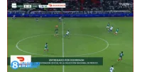 Serbia thắng trước! Cầu thủ 2 của Mexico đã mắc sai lầm trong pha phòng ngự trước 1 và Stanic đã ghi bàn.