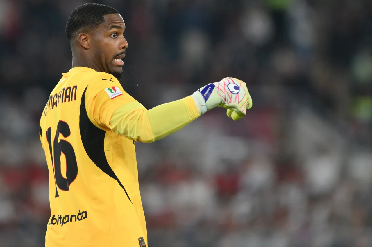 Roman Sports: Maignan cân nhắc rời Milan do bị Allegri sa thải, Chelsea có thể theo đuổi lại