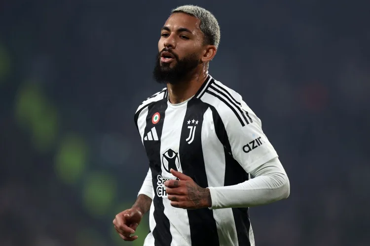 Phóng viên: Juventus đang cân nhắc việc tái hòa nhập Lu và Spalletti, việc cựu cầu thủ ra đi chưa phải là điều chắc chắn