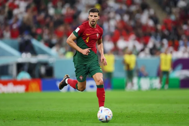 Ruben Dias: Ronaldo luôn là người mà tôi học hỏi; cả hai chúng ta đều có nhiều tham vọng hơn trước