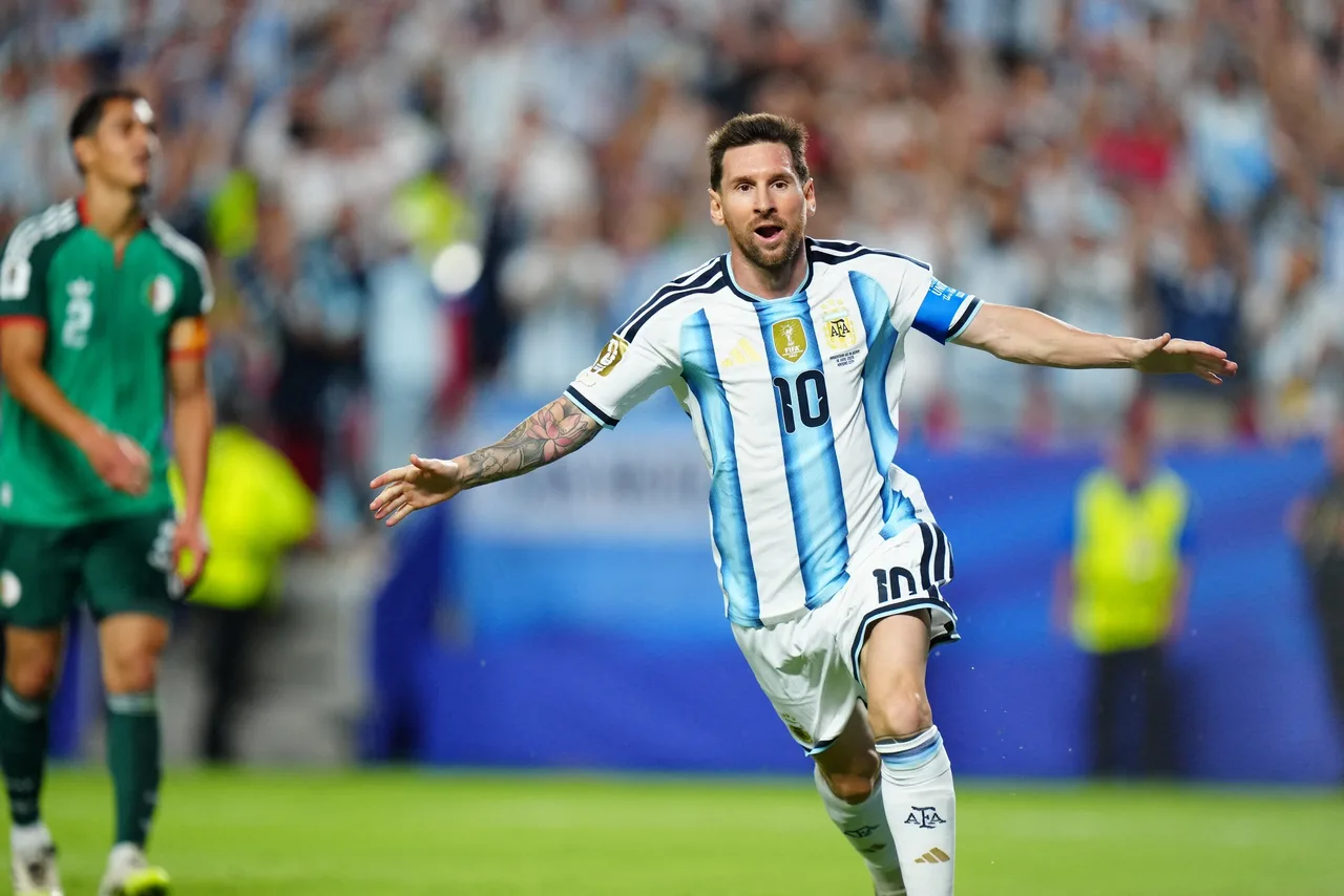 Tổng thống Brazil đùa muốn "chiêu mộ" Messi, đồng thời chờ ngày Neymar tái xuất