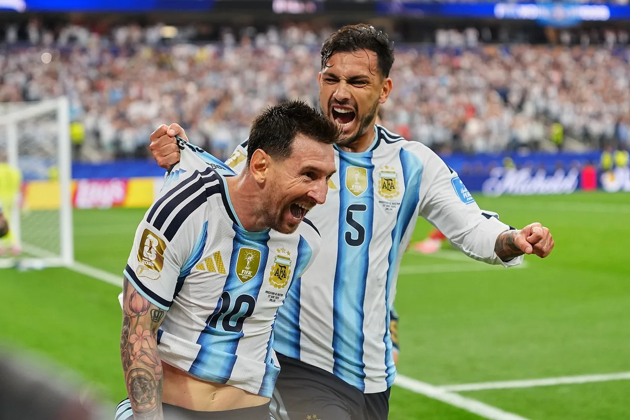HLV Colombia: Messi là một trong những cầu thủ xuất sắc nhất miễn là anh ấy bước vào sân