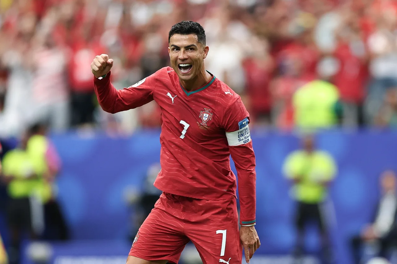 Nani tin Ronaldo sẽ luôn đáp trả sau mọi chỉ trích