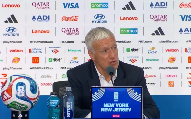 Deschamps: Mbappé đã thể hiện một hình mẫu xuất sắc. Sau khi mất bóng, mọi người sẽ đánh trả, kể cả tiền đạo.
