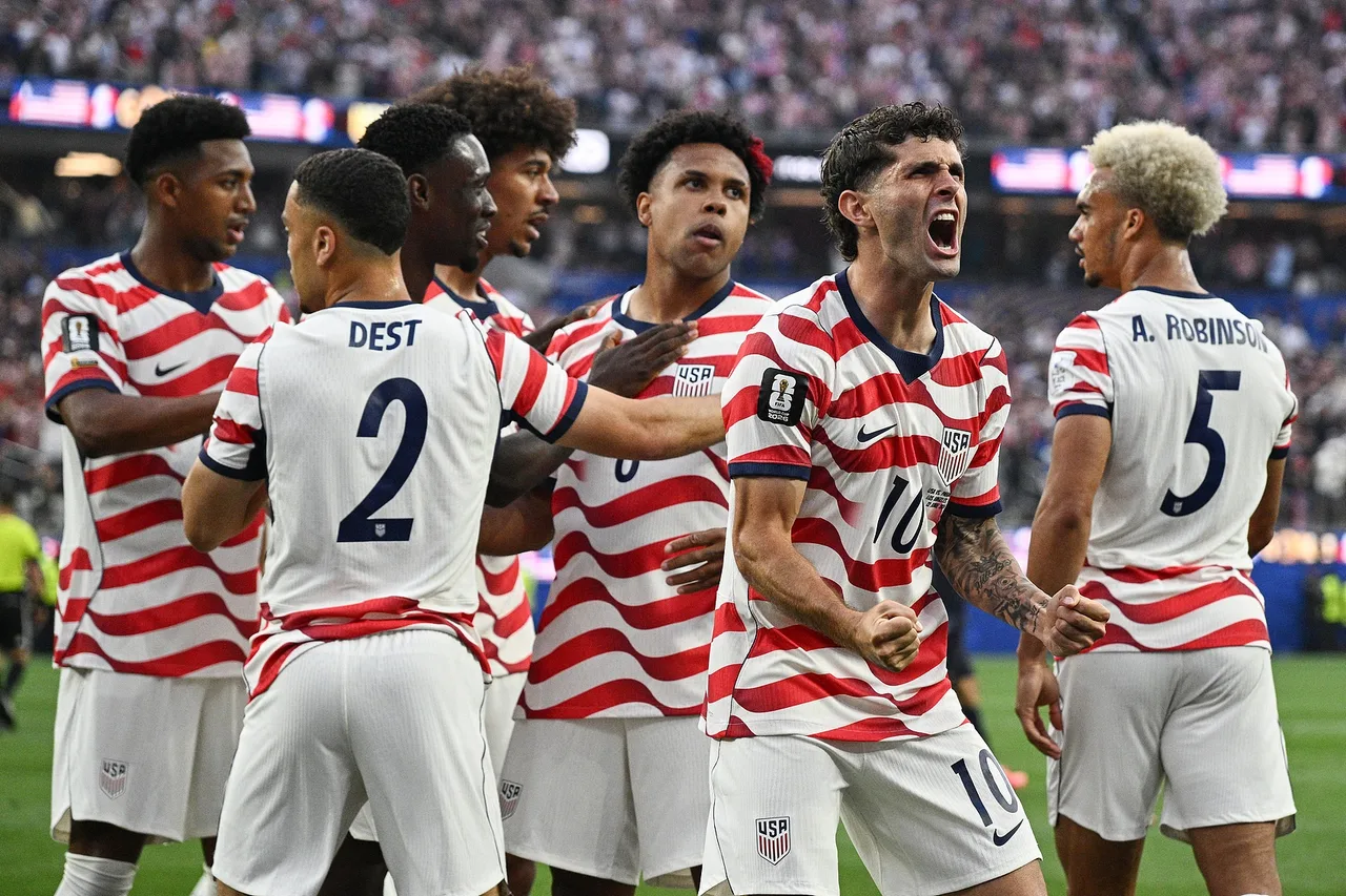 RMC: NASA hứa sẽ đưa quả bóng lên mặt trăng nếu đội tuyển Mỹ vô địch World Cup