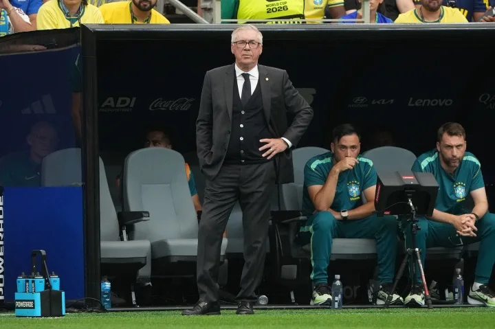 Dừng 16 mạnh mẽ! Ancelotti bị fan Brazil chỉ trích: Ông thay cầu thủ xuất sắc nhất bằng Neymar