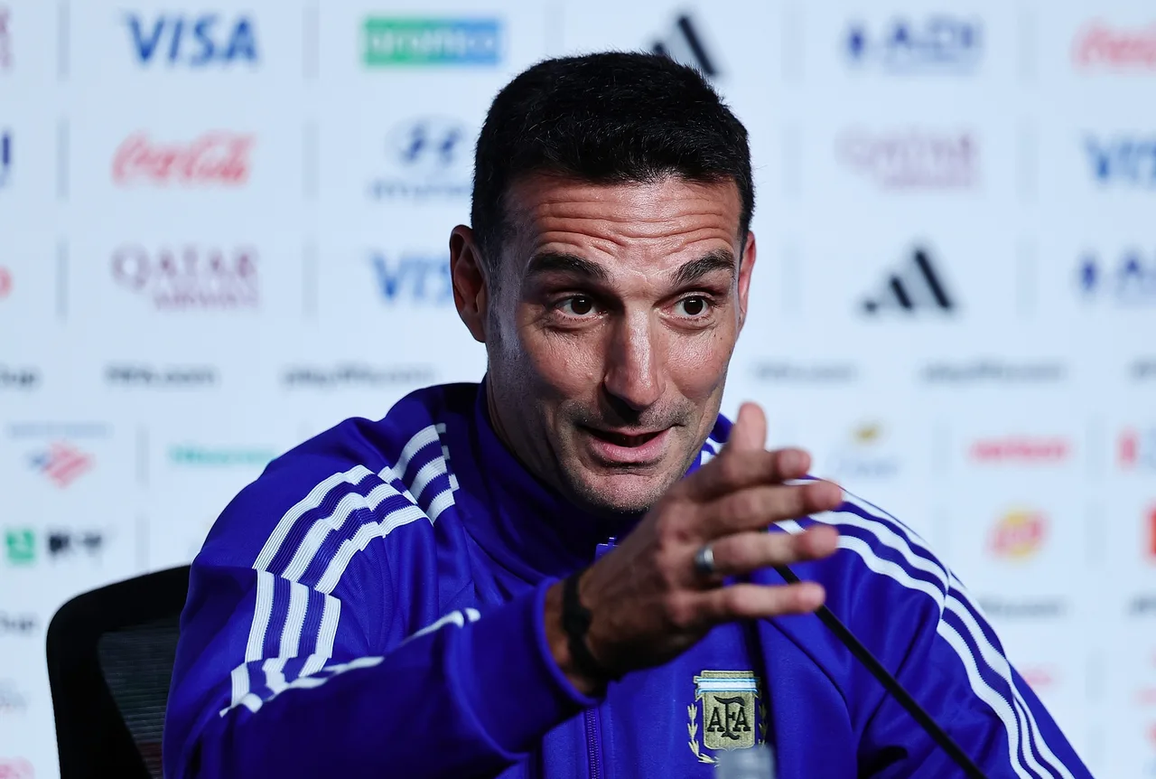 Scaloni: Messi ổn và sẽ thi đấu với Ai Cập như thường lệ, nhưng việc Brazil bị loại sẽ là hồi chuông cảnh tỉnh cho chúng ta