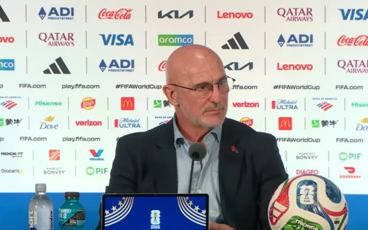 De la Fuente: Merino là ngôi sao hàng đầu ở cùng vị trí và Rodri là nòng cốt của đội bóng này