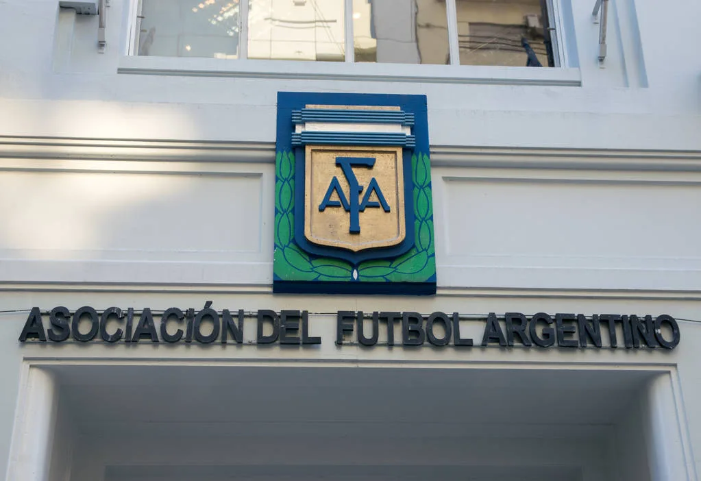Liên đoàn bóng đá Argentina cảnh báo email chính thức có dấu hiệu bị xâm nhập
