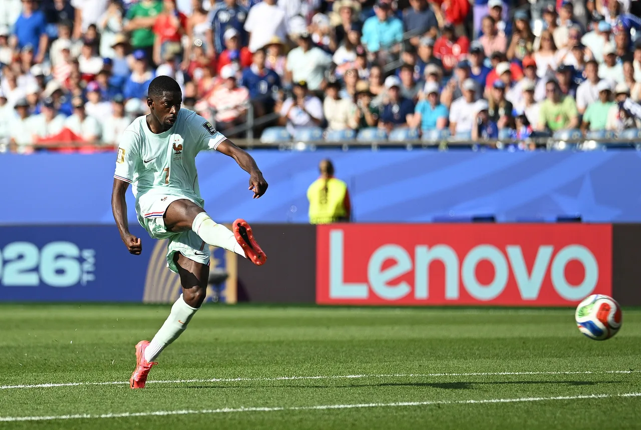 Dembele: Tuyển Pháp không mất tập trung sau quả phạt đền hỏng của Mbappe