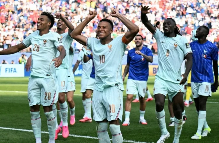 Toàn cảnh World Cup ngày 10/7: Pháp vào bán kết, Bỉ tổn thất lực lượng trước giờ gặp Tây Ban Nha